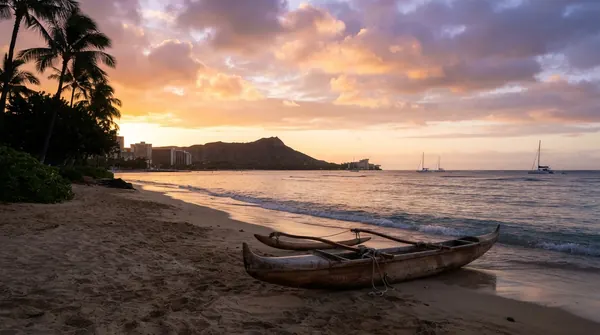 Sunset over Waikiki Beach, Diamond Head in the distance
